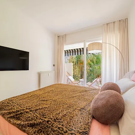Apartment Elegant - Ac- 2br 5p -